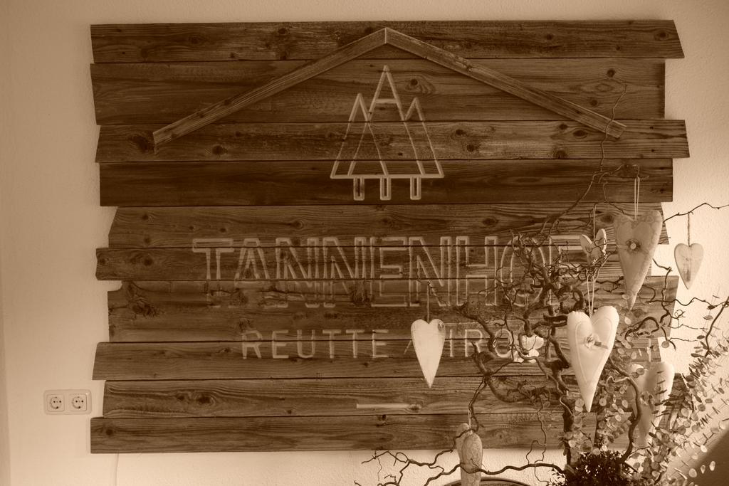 Der Tannenhof 호텔 로이테 외부 사진
